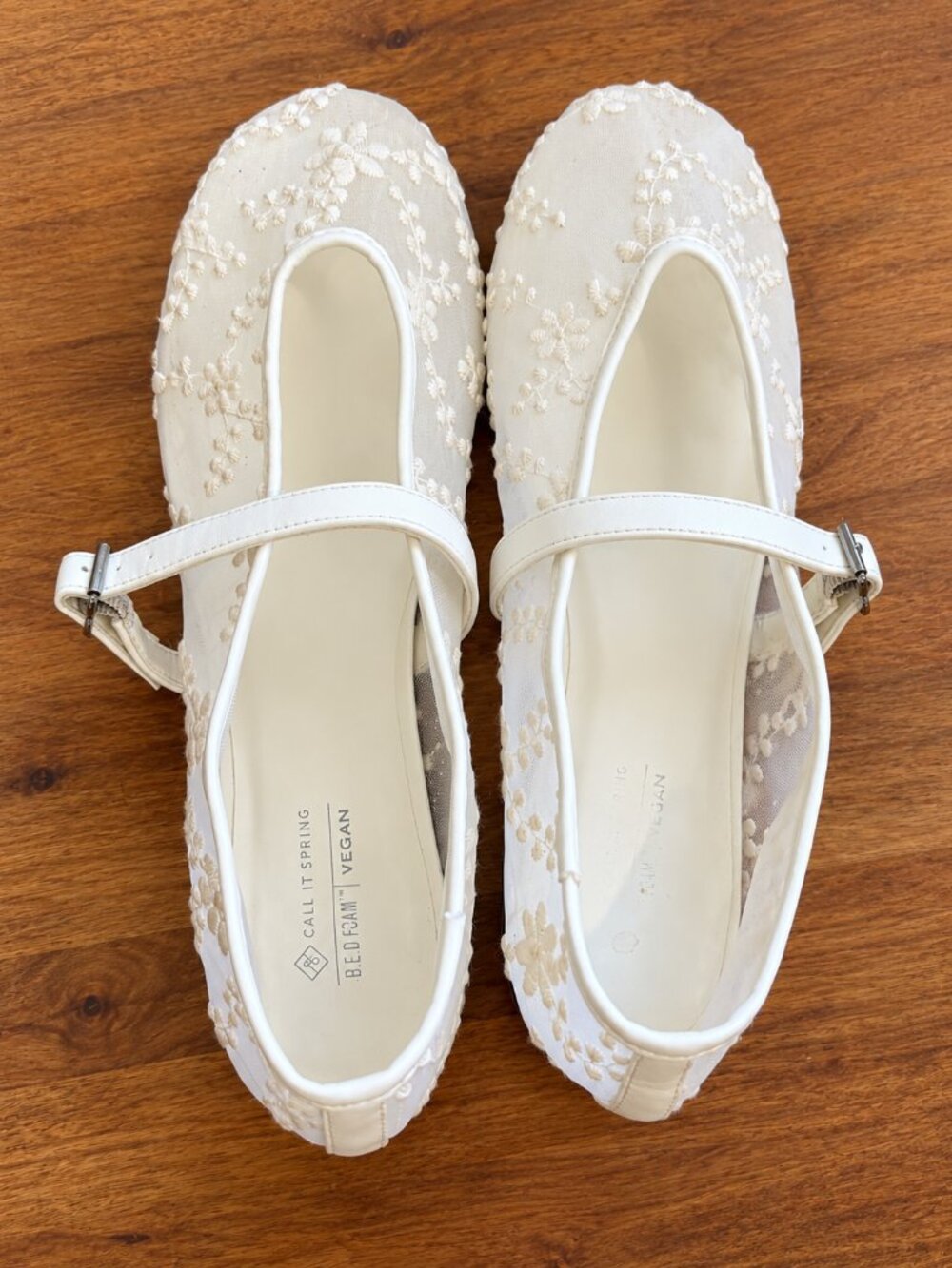Call it Spring Elyiaa Embroidered White Mesh Mary Janes Flats White Sz 8.5